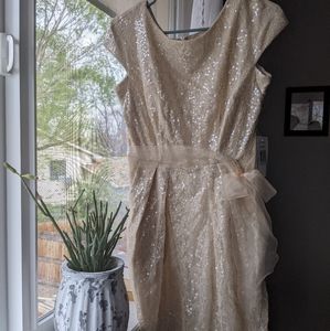 Beautiful evening dress with pockets